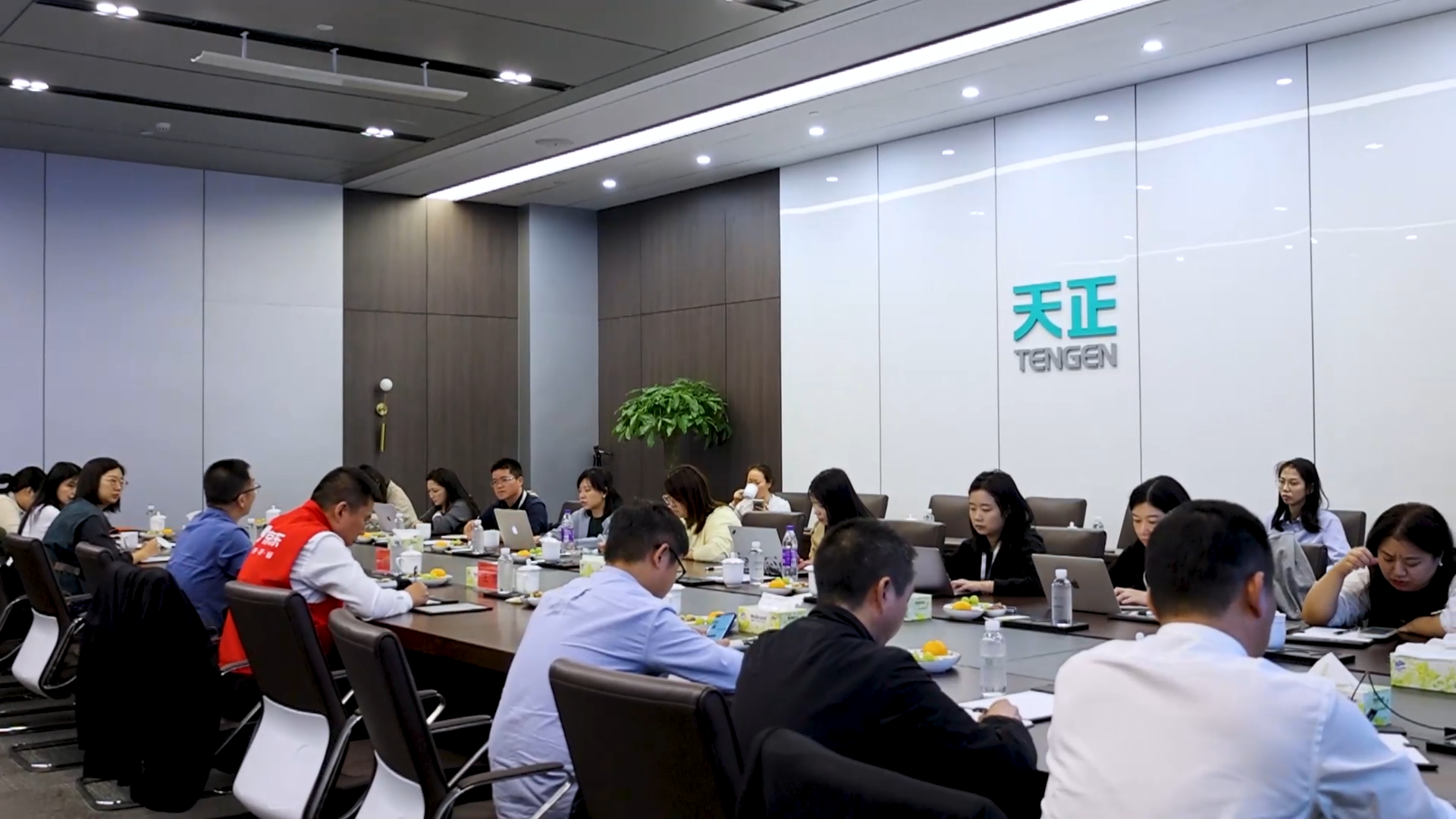 京东工业走进金年会金字招牌信誉至上入口，探访产业数智化之路！